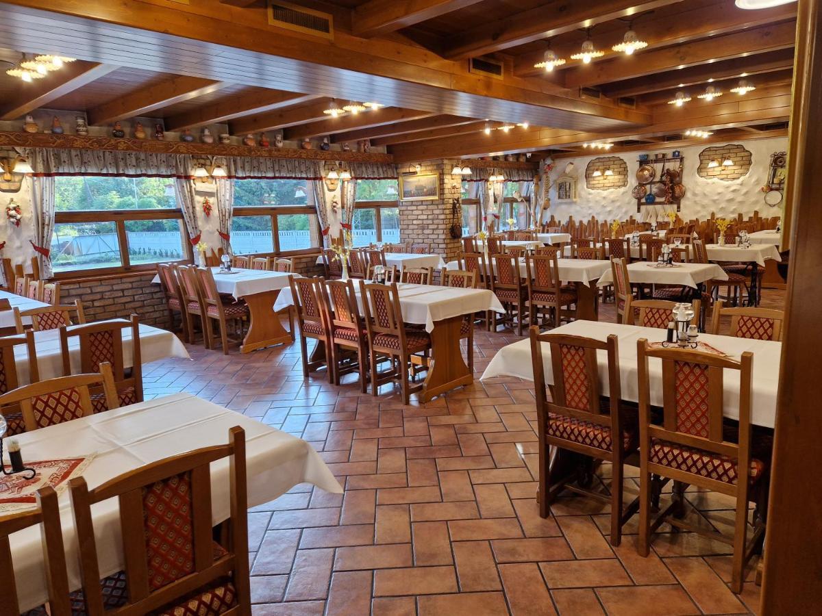 Csalanosi Vendeghaz Hotel Kecskemet Exterior photo