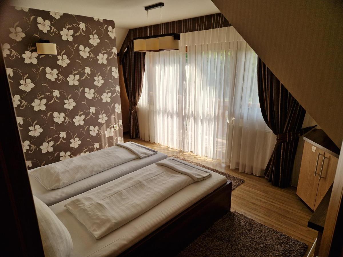 Csalanosi Vendeghaz Hotel Kecskemet Exterior photo